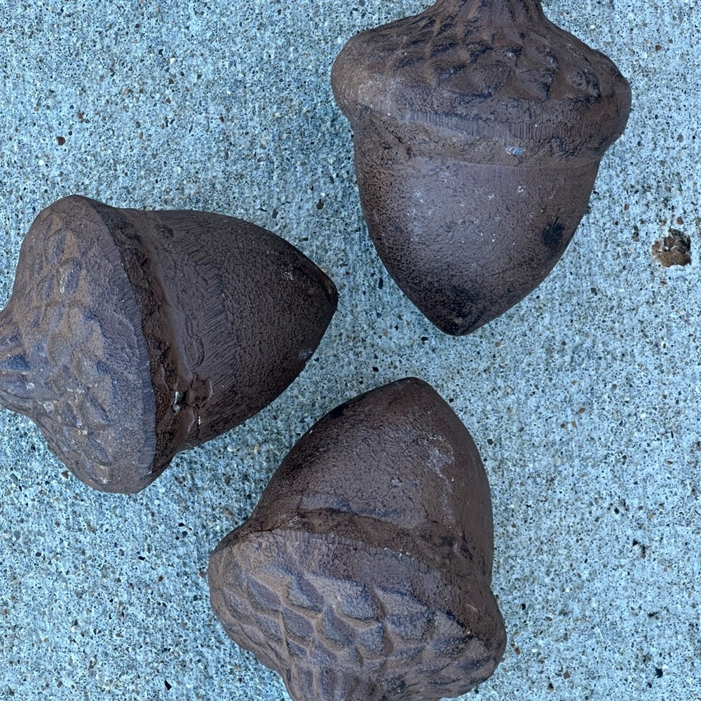 Rustic cast-iron, Brown Acorn Decor Set